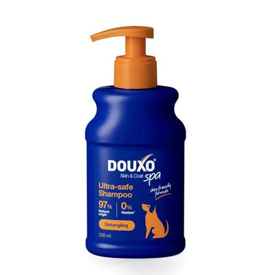 DOUXO® Skin & Coat SPA Ultra-Safe Detangling Dog Shampoo