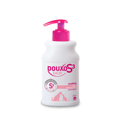 DOUXO® S3 CALM Soothing Shampoo for Itchy Sensitive Skin in Dogs & Cats